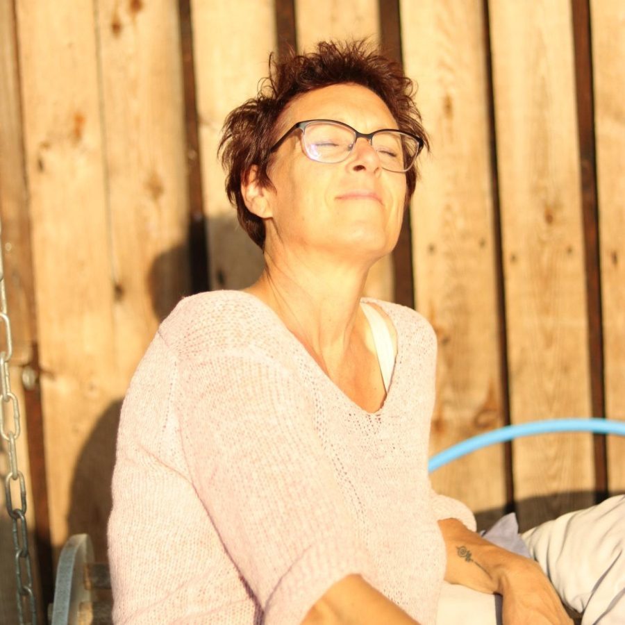 Uli-sonne-rlixiavti7lk8ihf5dipk8jio8805k2sitgdqlzmzs